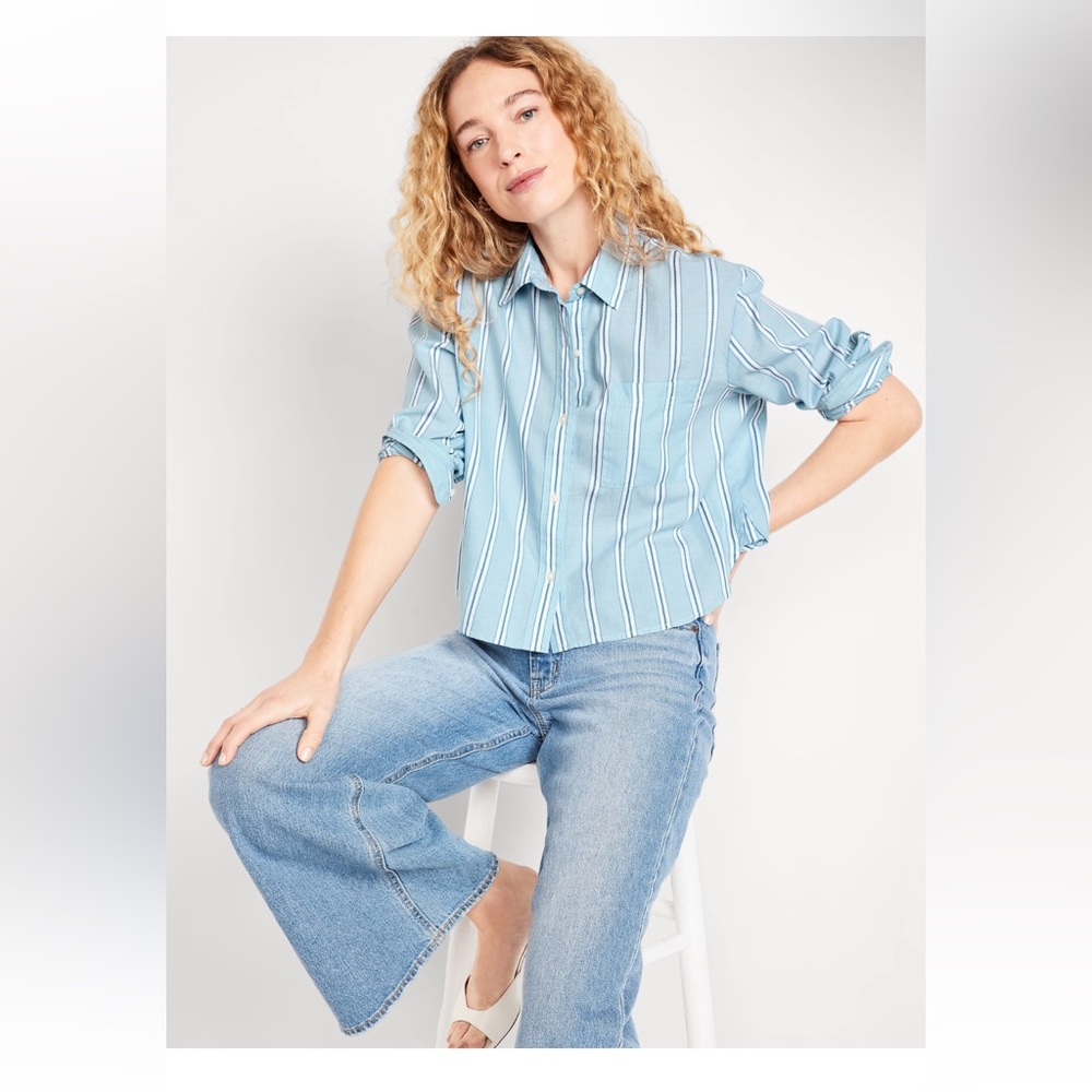 Old Navy Cropped Button-Up Shirt